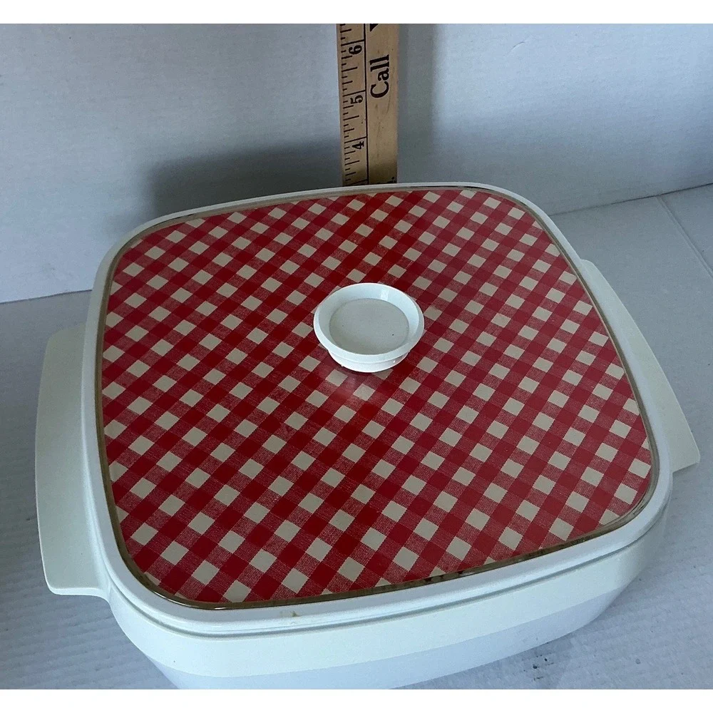 Vintage Insulated‎ Serving Dish Red Gingham Check Lid Retro Picnic 11in
